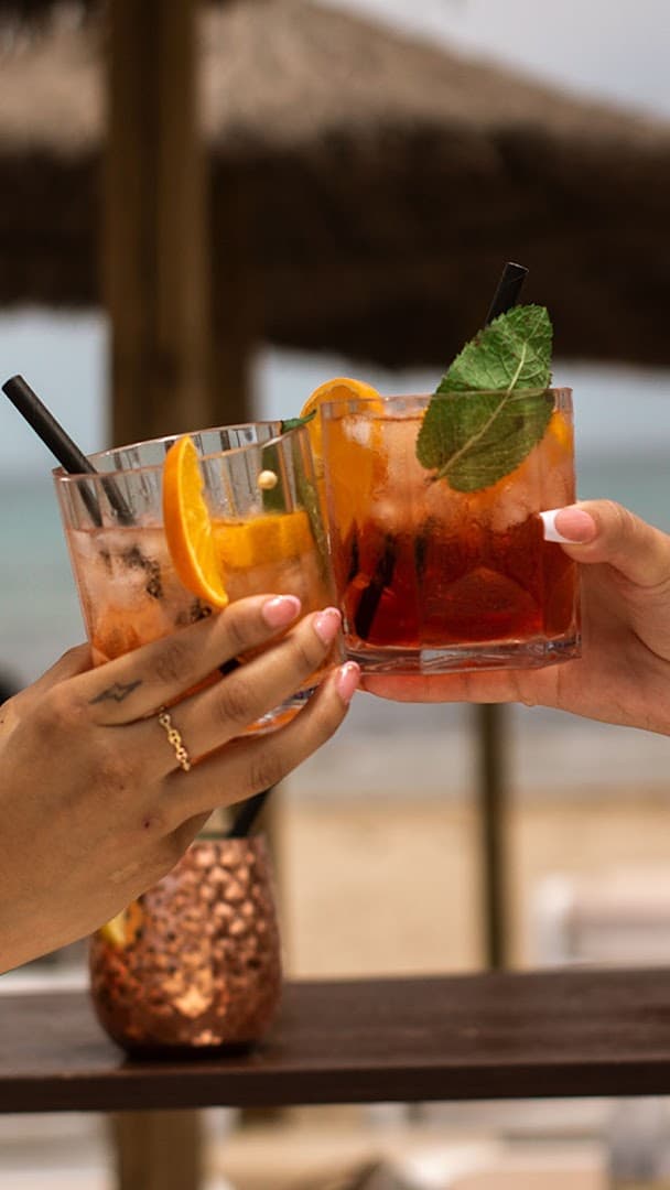 Restaurante Conviction Beach Club | Playa Carabassí - Photo 3