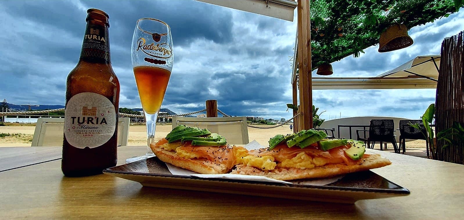 Moana Beach Club - Photo 3