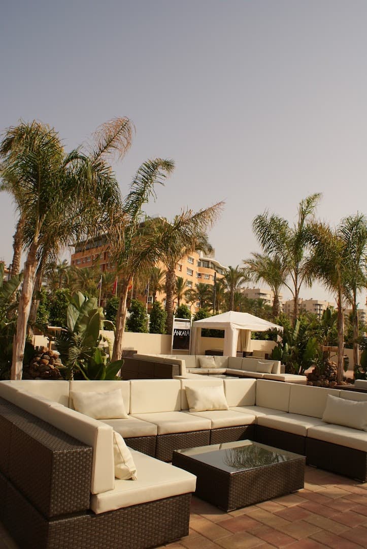 La Mar Restaurante Beach Club - Photo 3