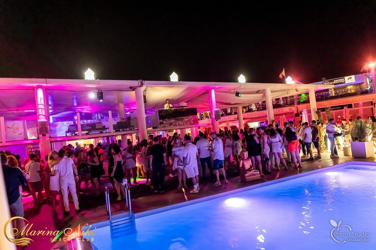 Marina Niki Beach Club - Photo 5