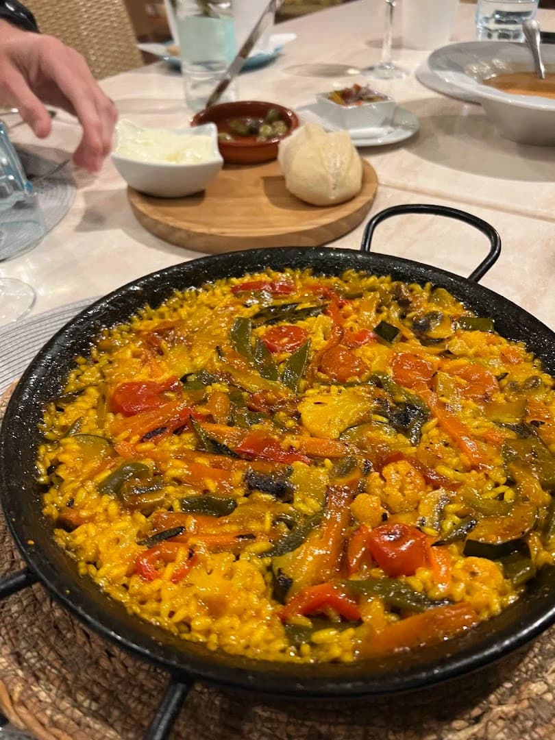 Beach Club Restaurant - Photo 4