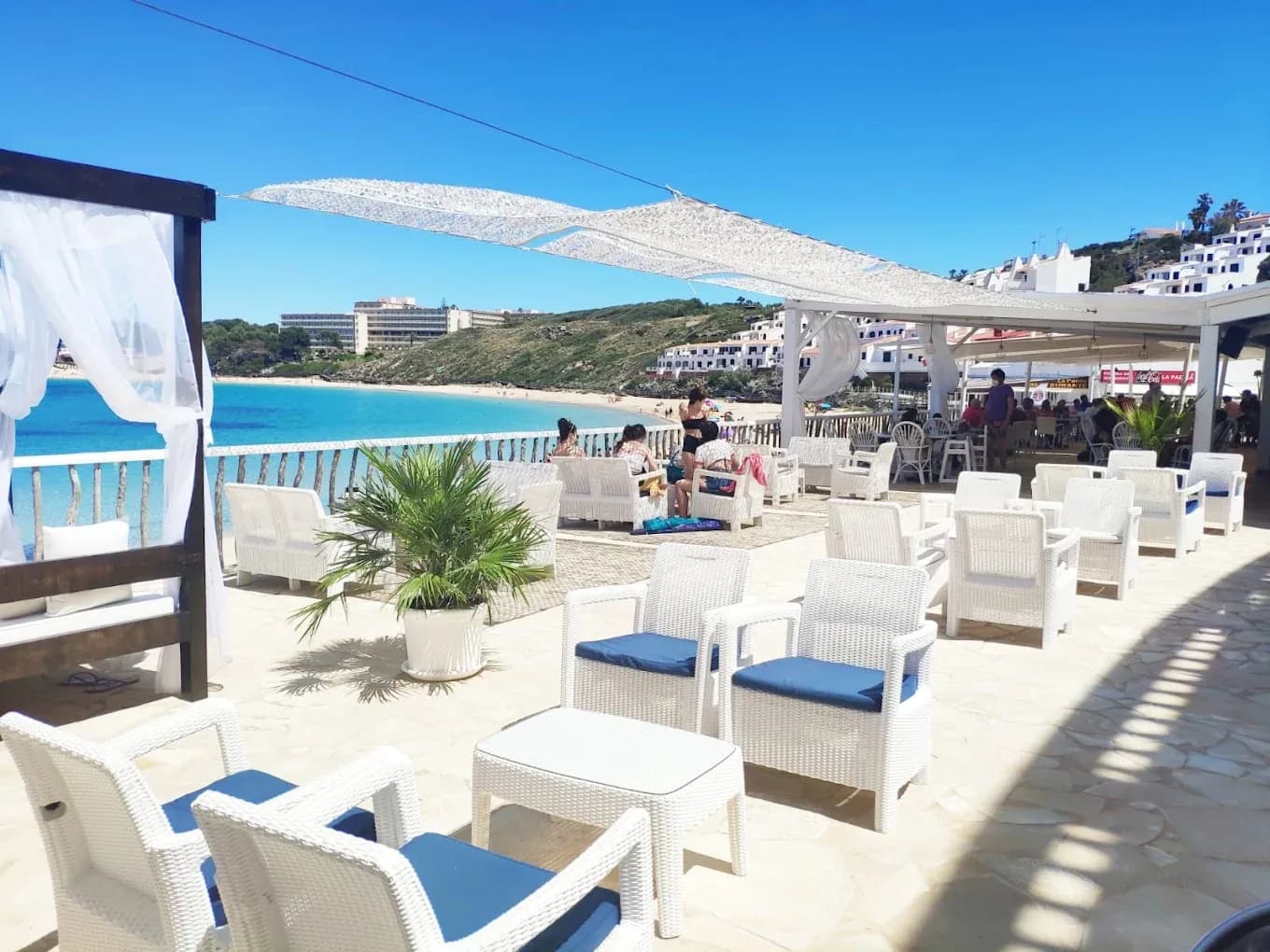 Beach clubs in Arenal d'en Castell