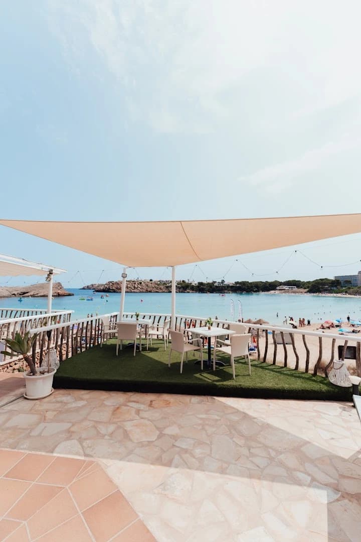 Arena Beach Club Restaurant - Photo 4