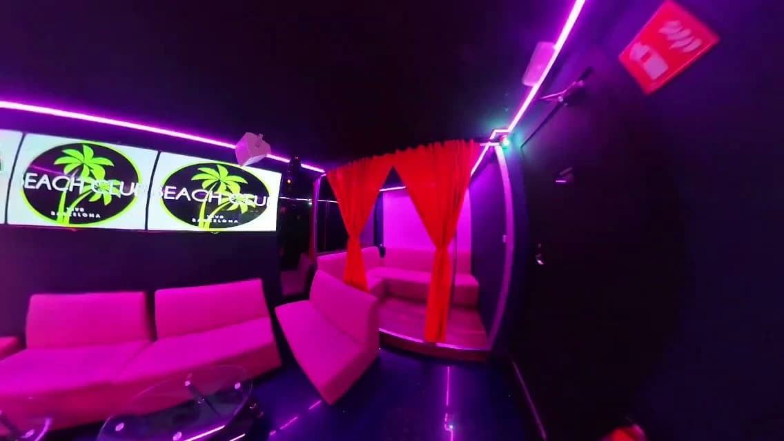 Beach club Barcelona - Photo 2