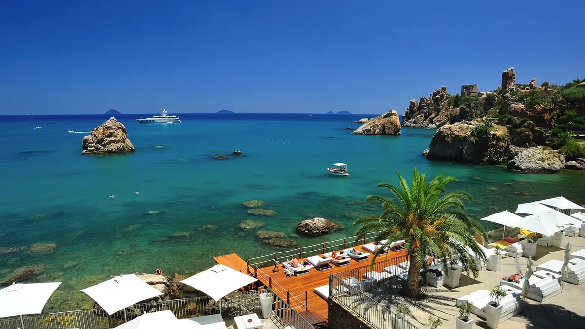 Beach clubs in Cefalù