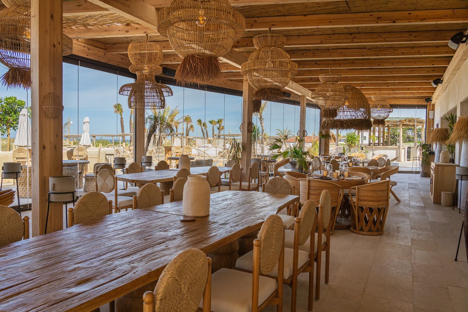 Beach clubs in El Palmar de Vejer