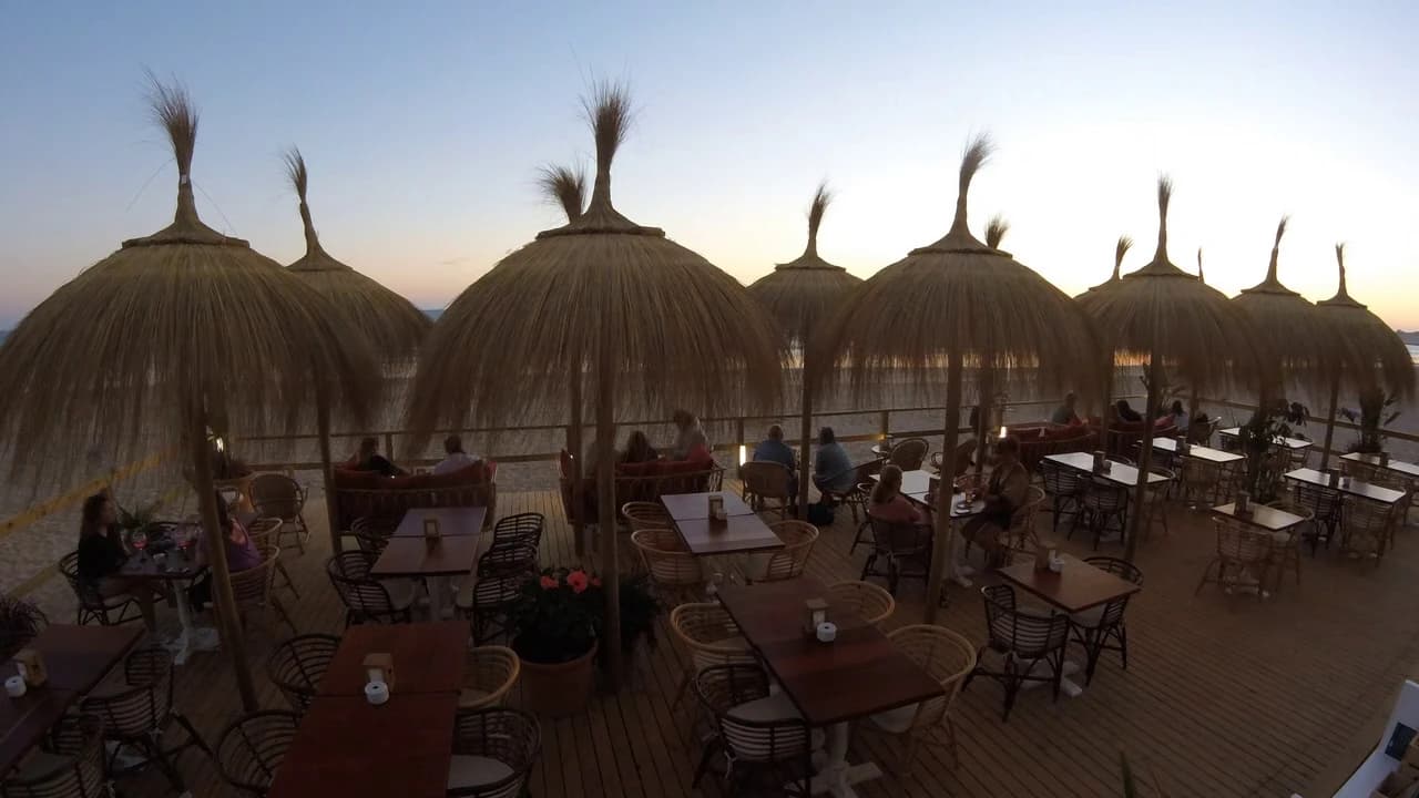 Restaurante BEACH CLUB - Photo 2