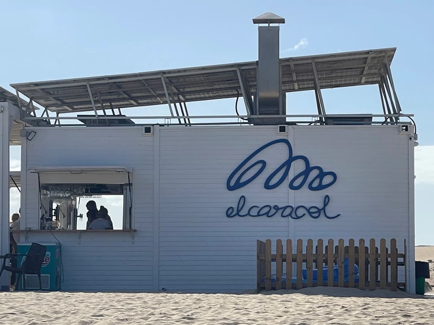 El Caracol Beach Club, Grandes Playas