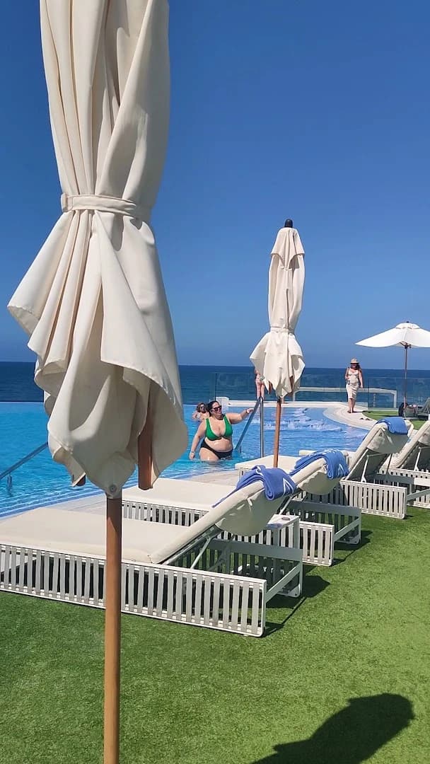 Perchel Beach Club - Photo 2