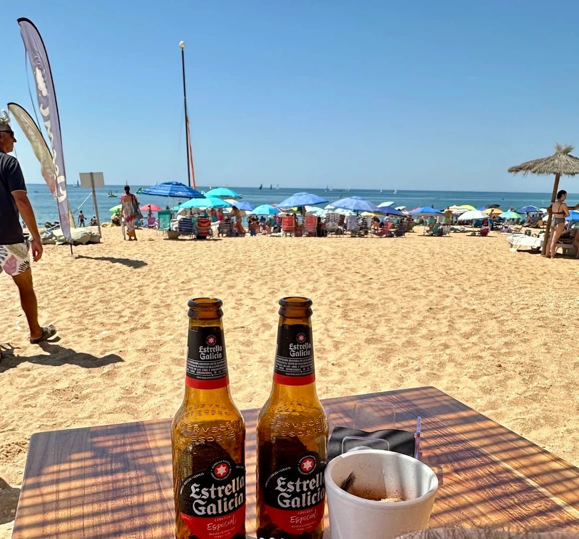 Mala Vida Beach Club - Photo 3