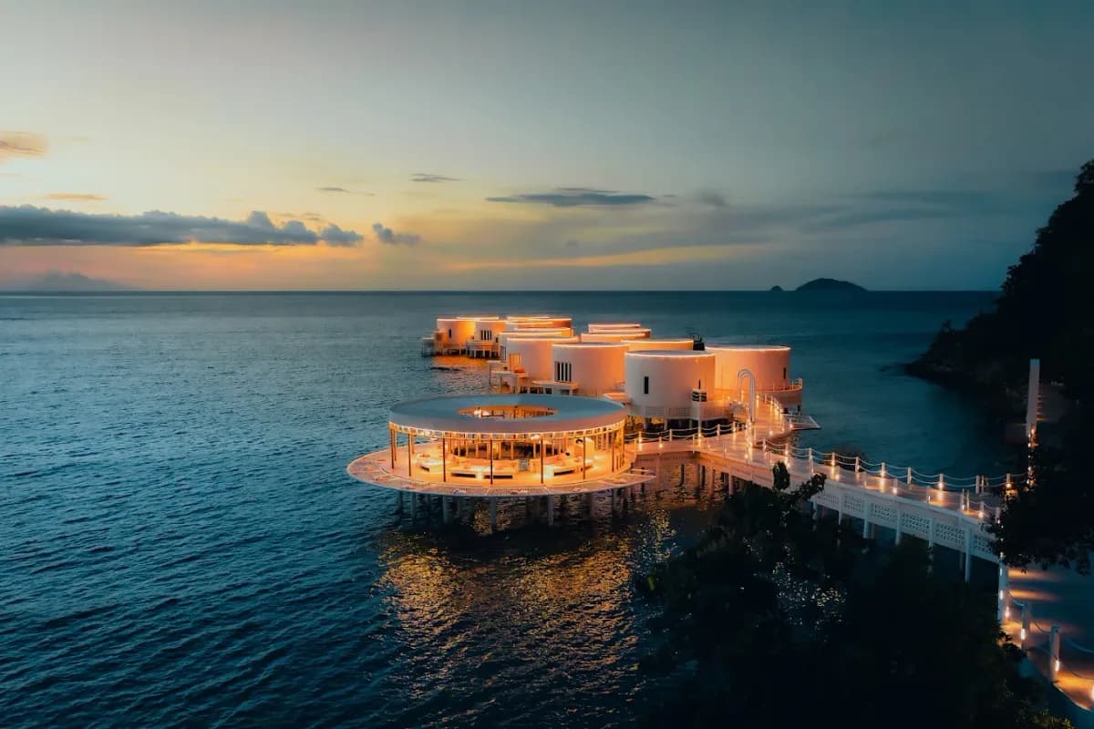 Beach clubs in Labuan Bajo