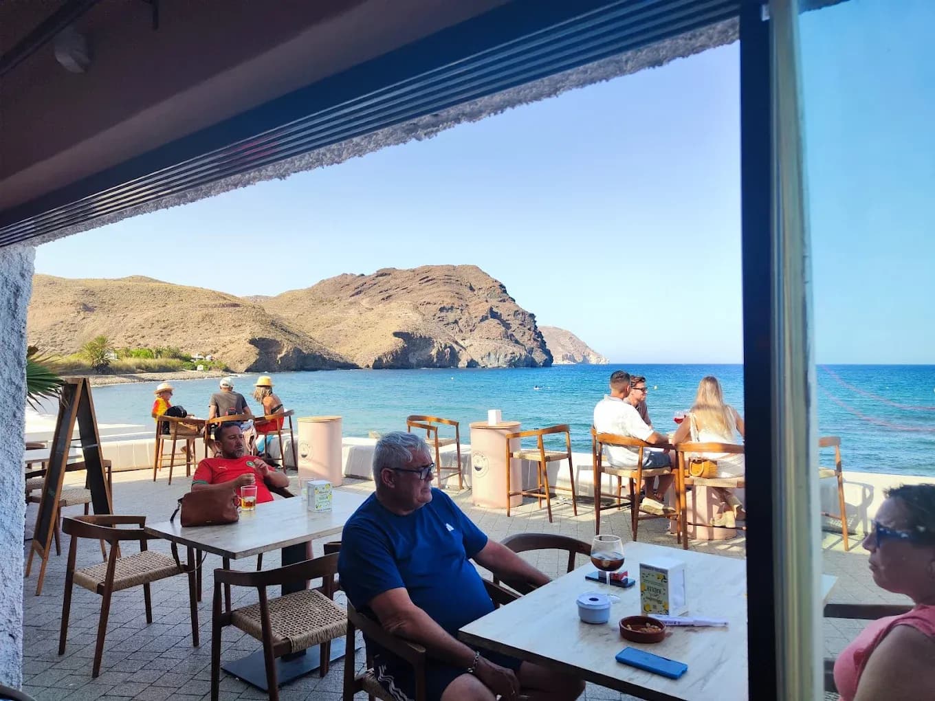 Manduka Beach Club