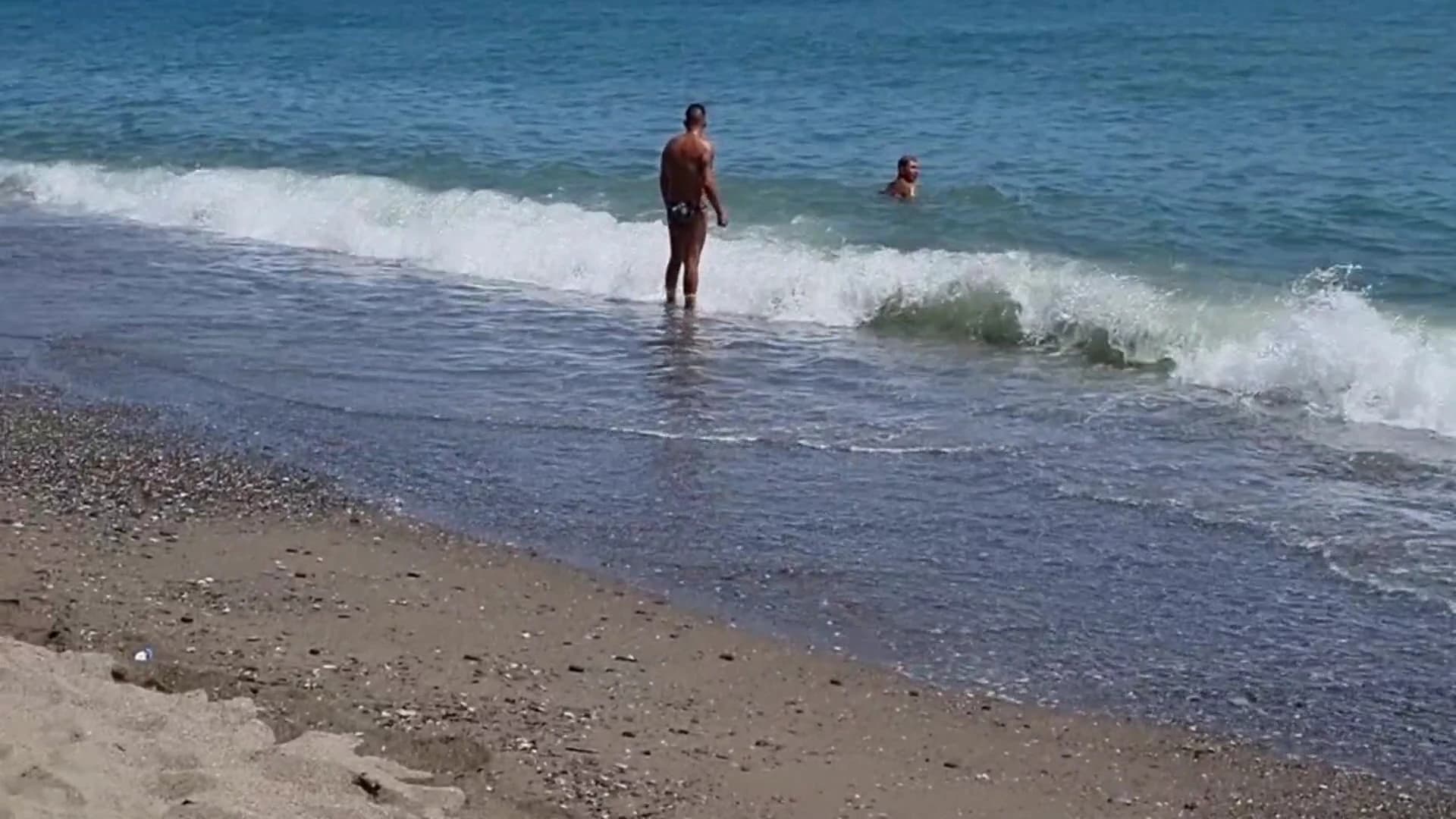 Banana's Beach Club - Photo 2