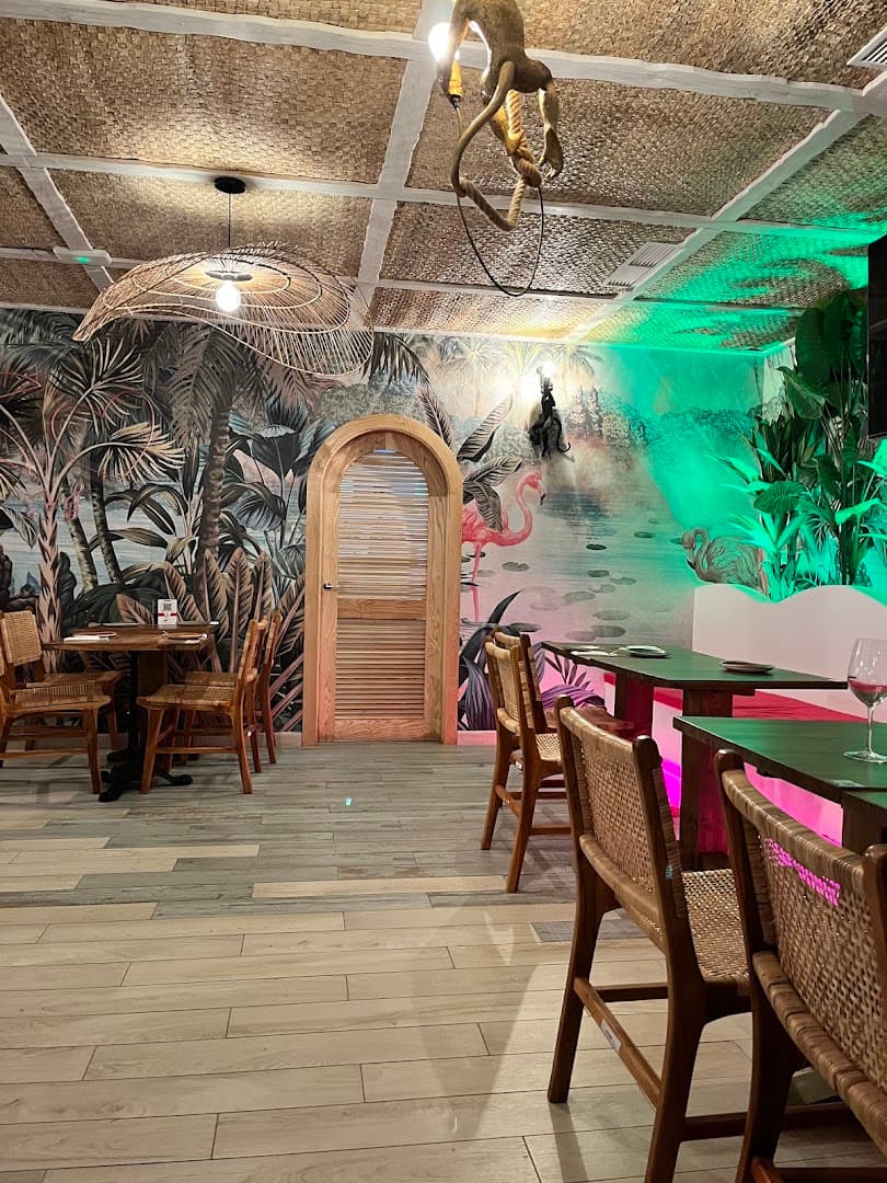 Beach Club La Carihuela - Restaurant & Lounge Bar