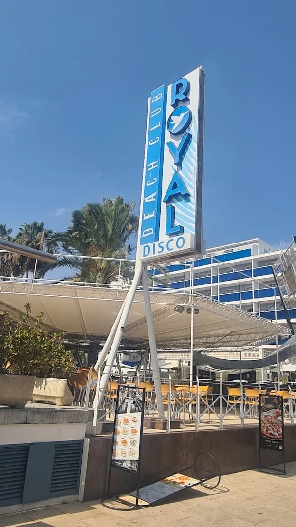 Royal Beach Club - Photo 2