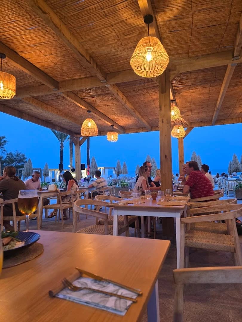 Beach Club & Restaurante Kaafu