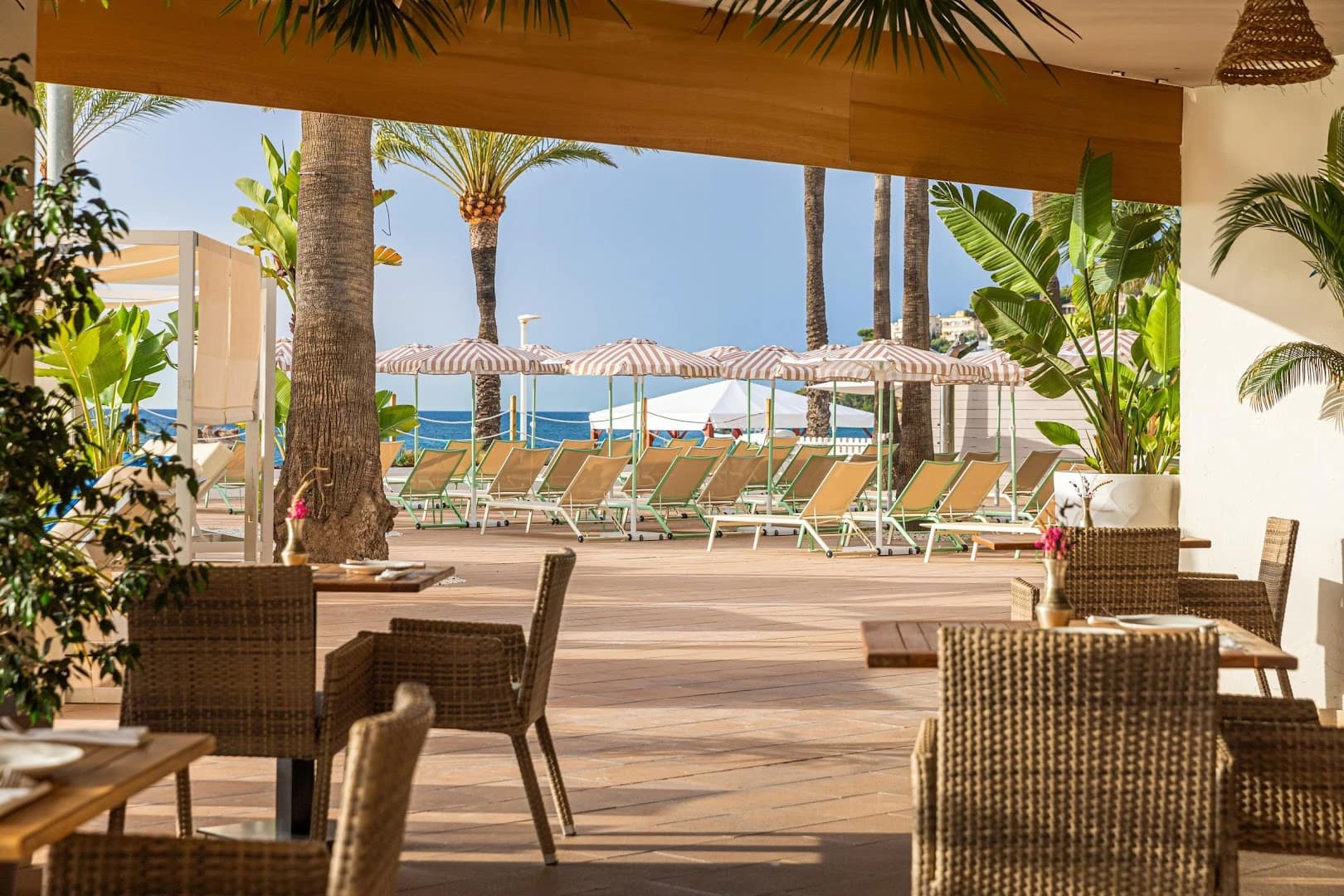 Breeza Beach club