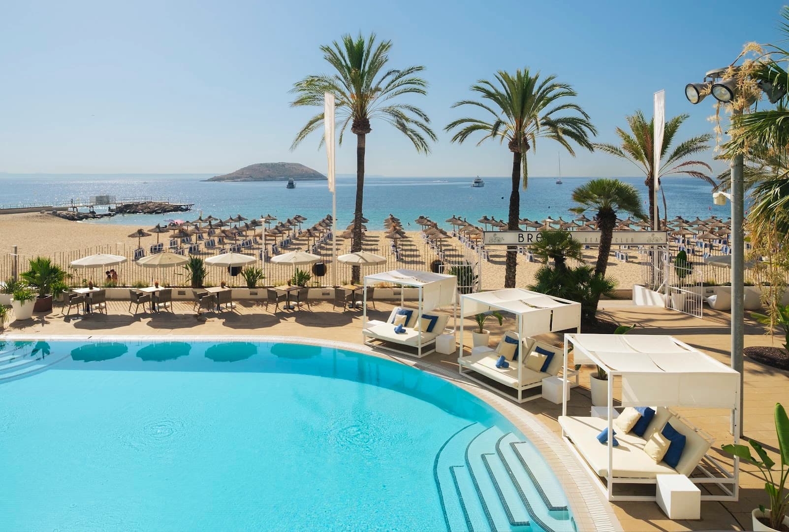 Breeza Beach club - Photo 4