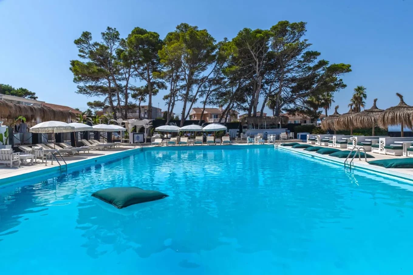 Shiva Beach Club