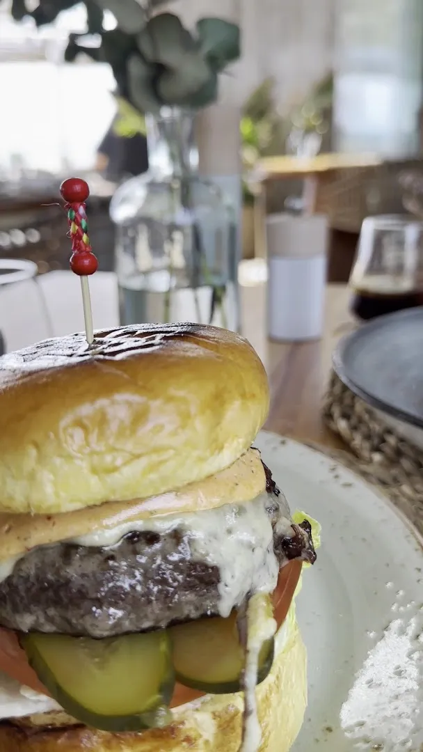 LUUMA Beach Marbella - Photo 2