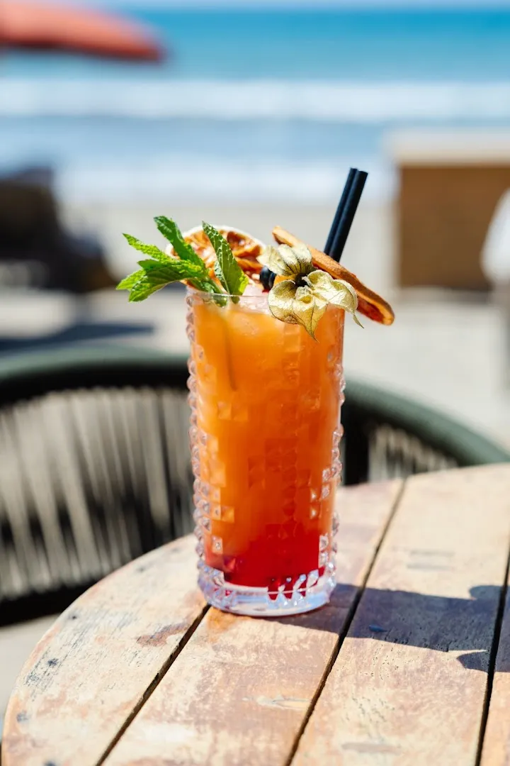 Oyana Beach Club & Restaurant - Photo 3