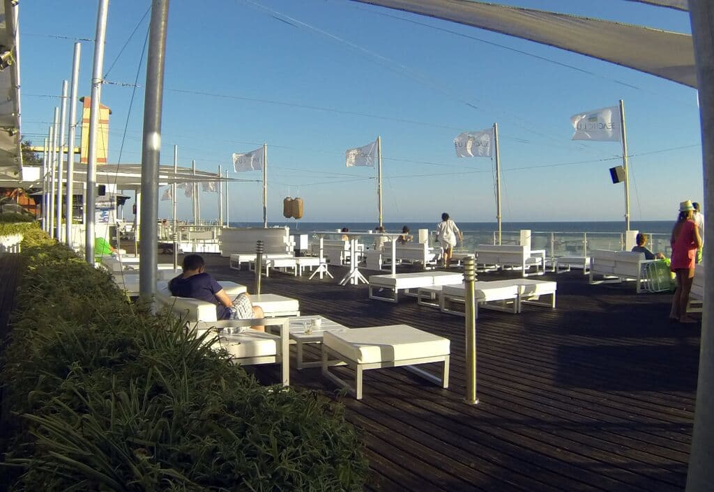 Bamboo Beach Club - Photo 3