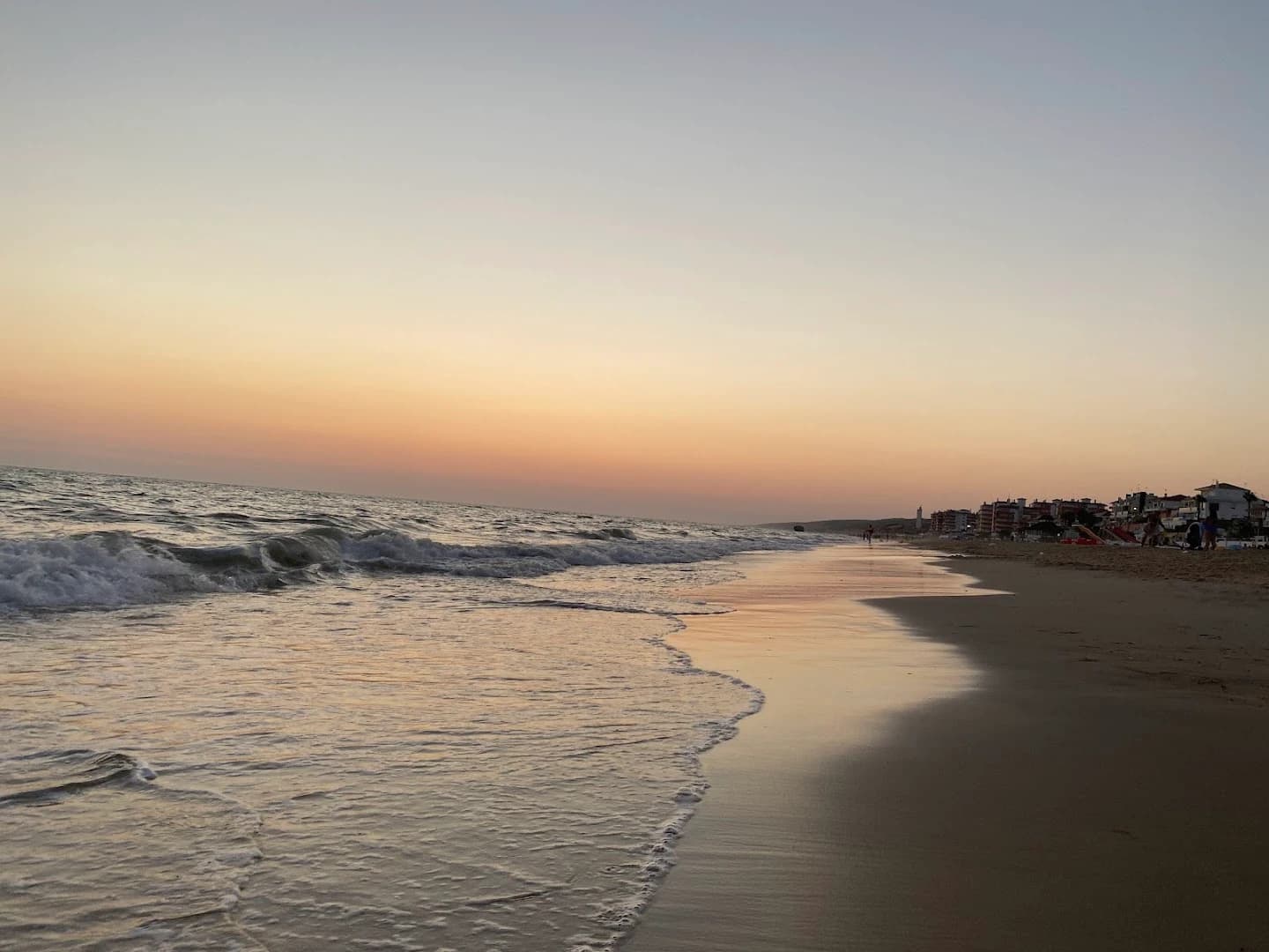 Bamboo Beach Club - Photo 5