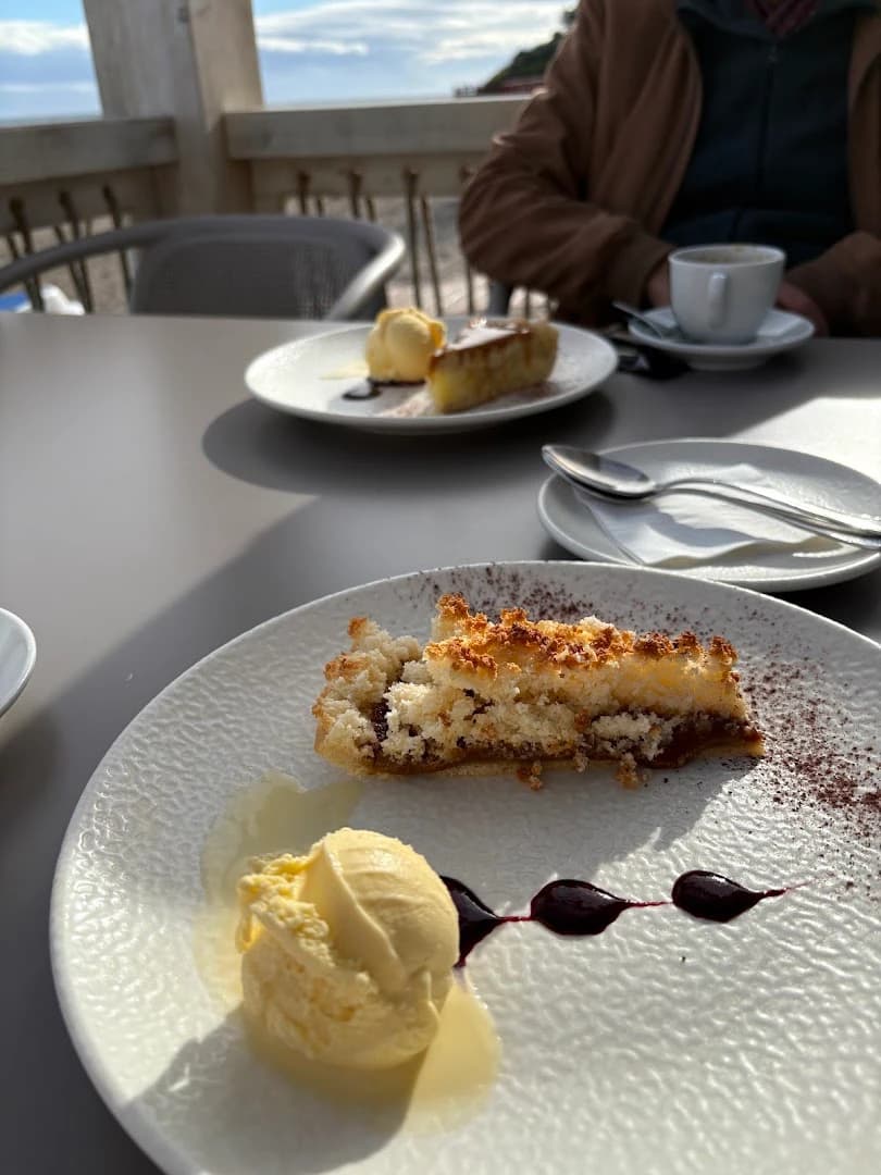 La Familia Beach Club - Photo 5