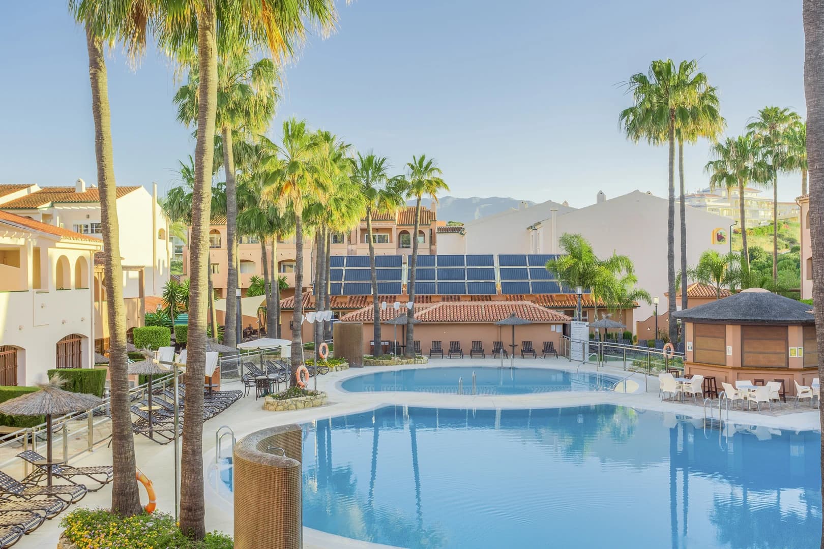 Los Amigos Beach Club - Photo 4