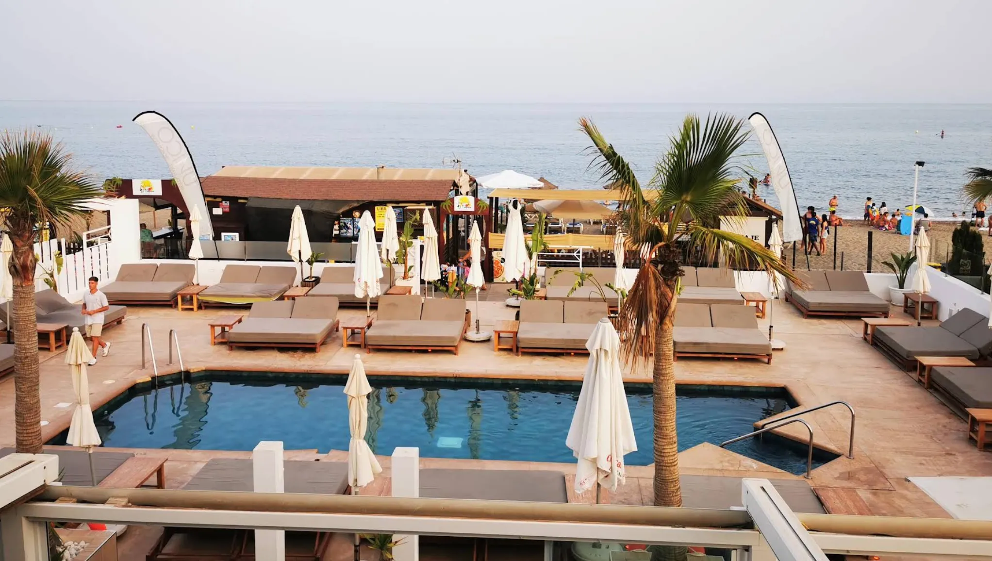 Único Beach Club - Photo 2