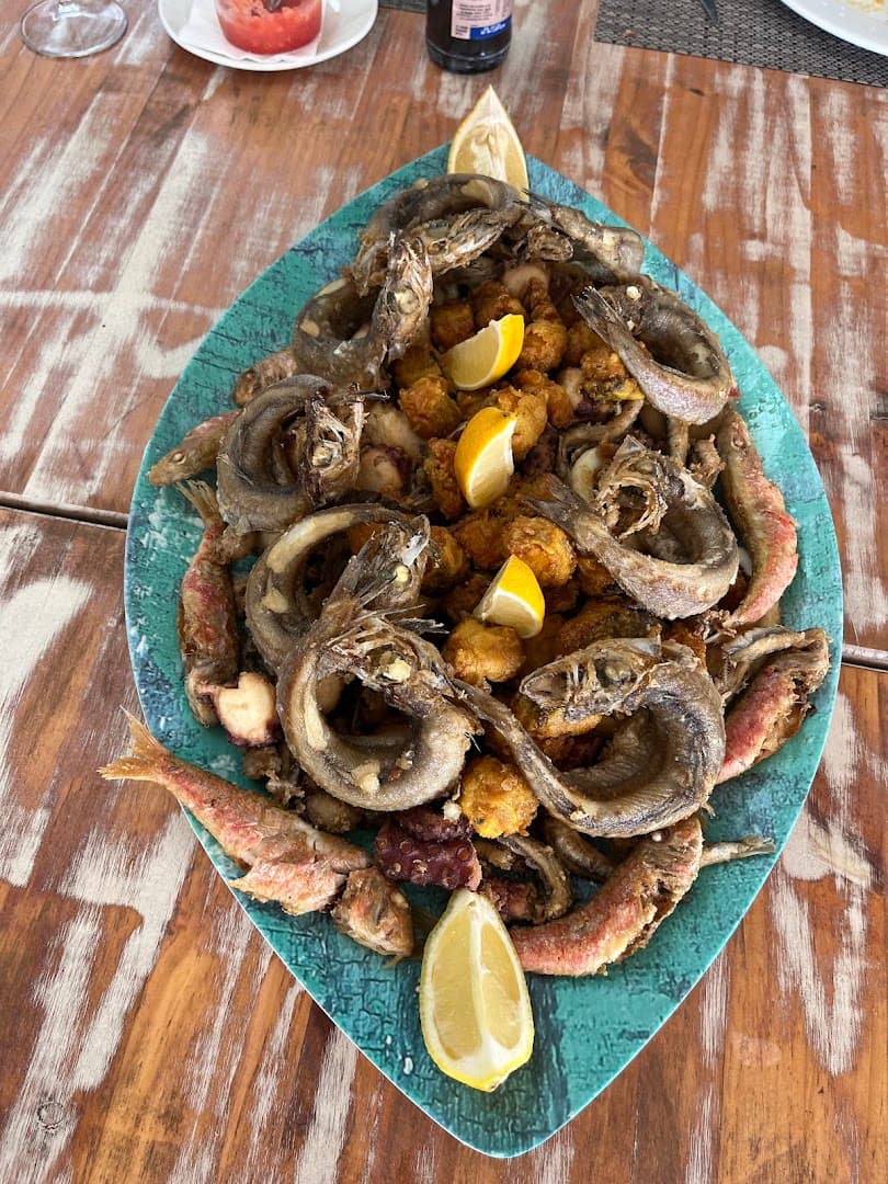 BADÍA BEACH CLUB & RESTAURANT - Photo 3