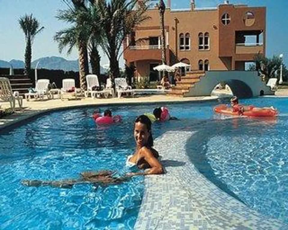 Beach Club Oliva Nova - Photo 2