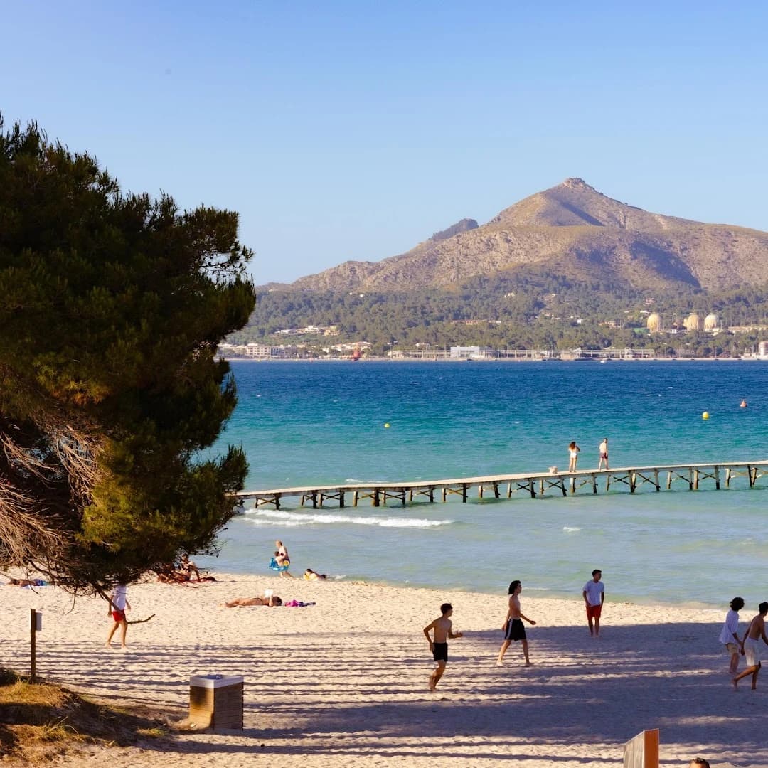 Doble A Beach Club - Photo 4