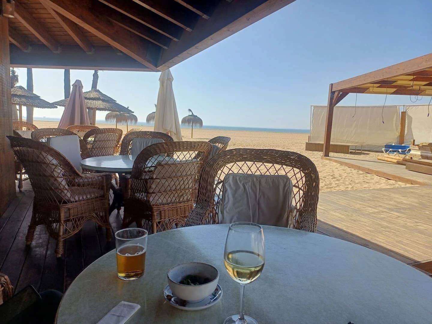 El Tabla Beach Club - Photo 3