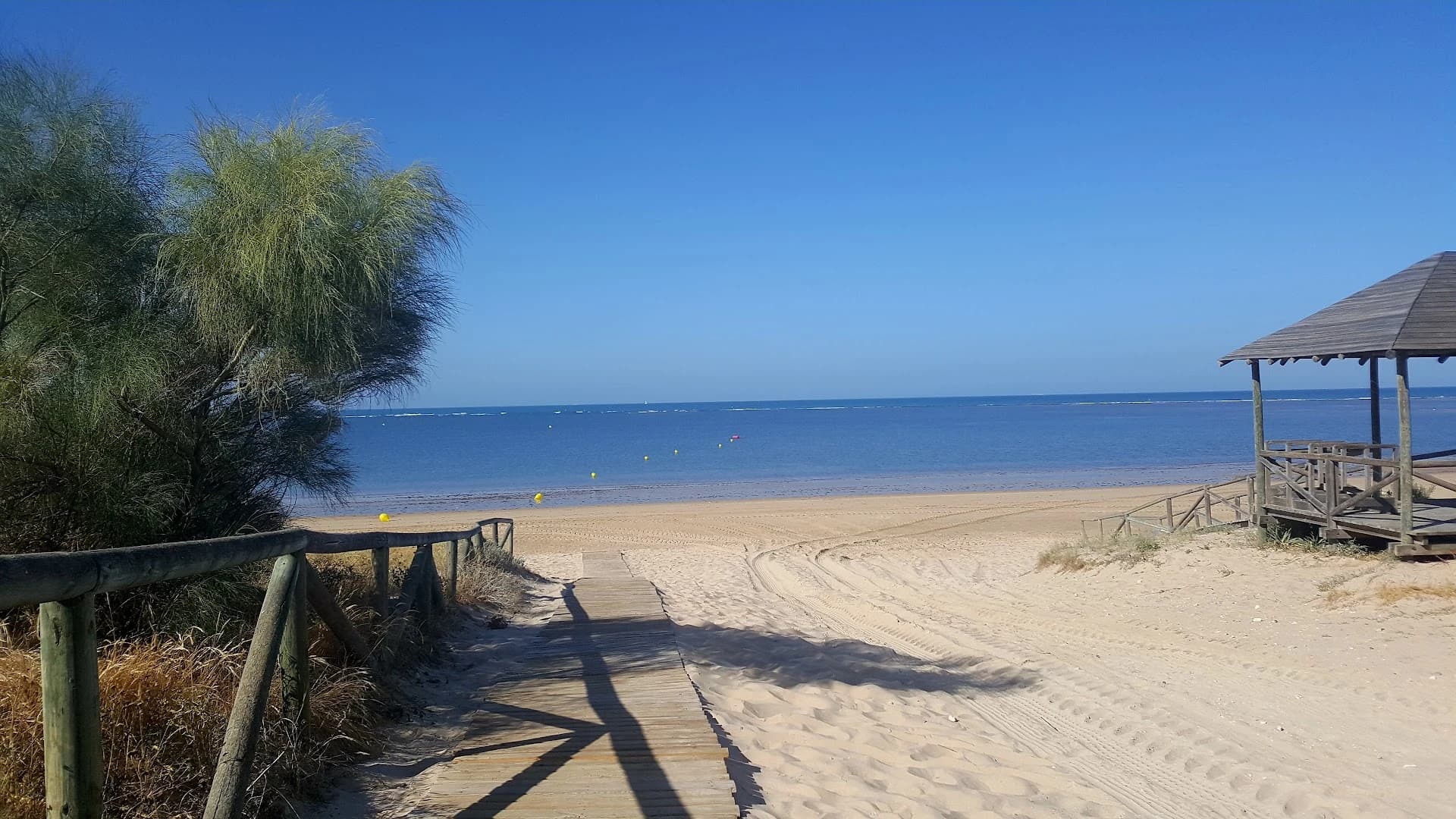 Beach Club Playa de la Luz - Photo 2