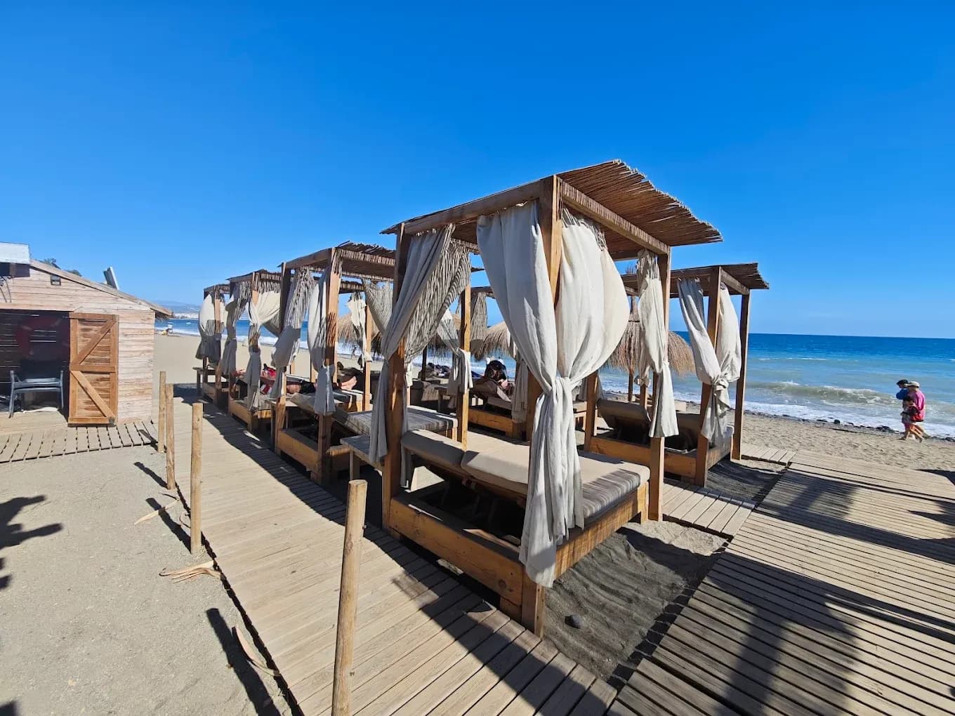 Beach clubs in San Pedro de Alcántara