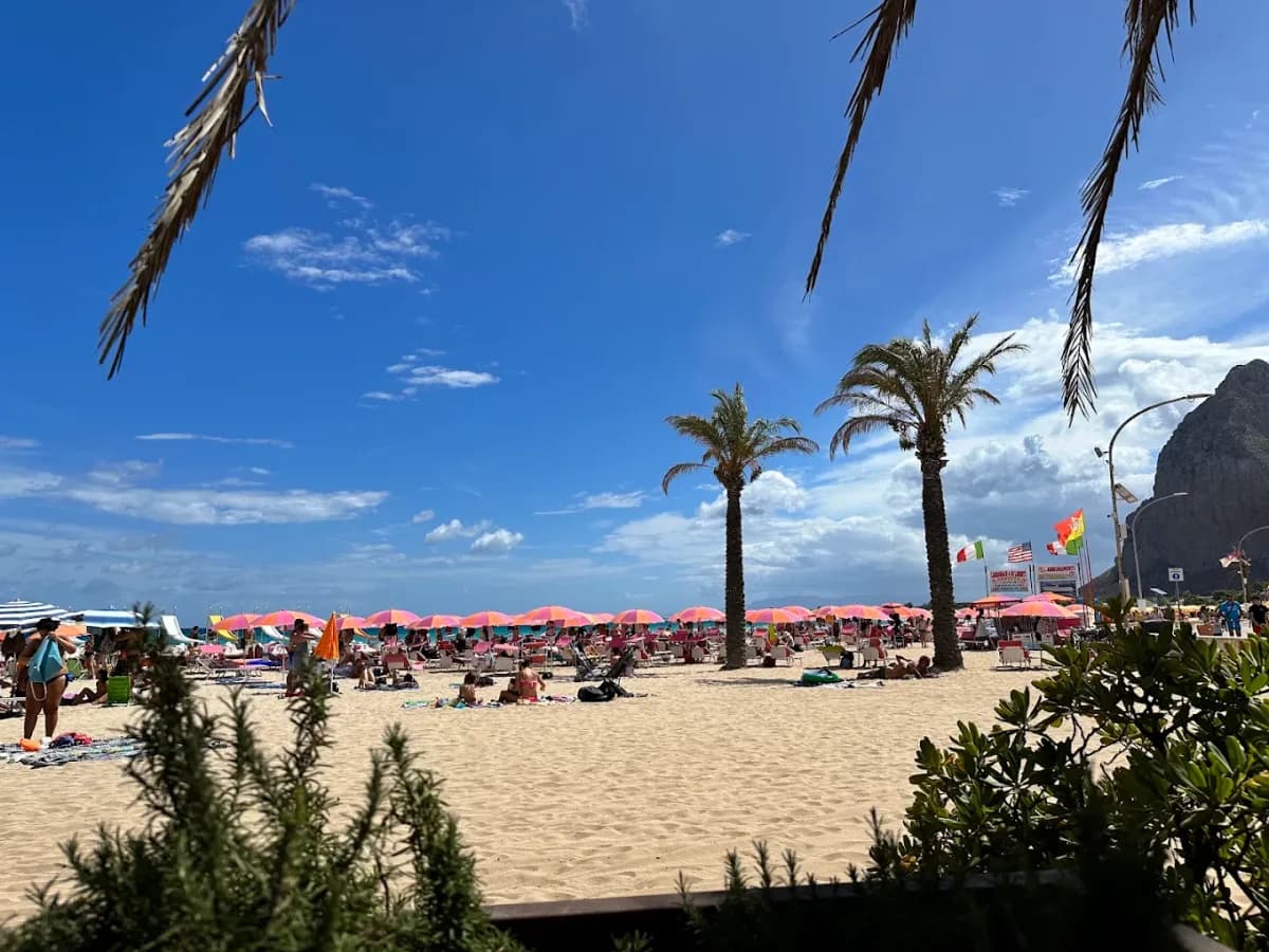 Beach clubs in San Vito Lo Capo and Trapani coast
