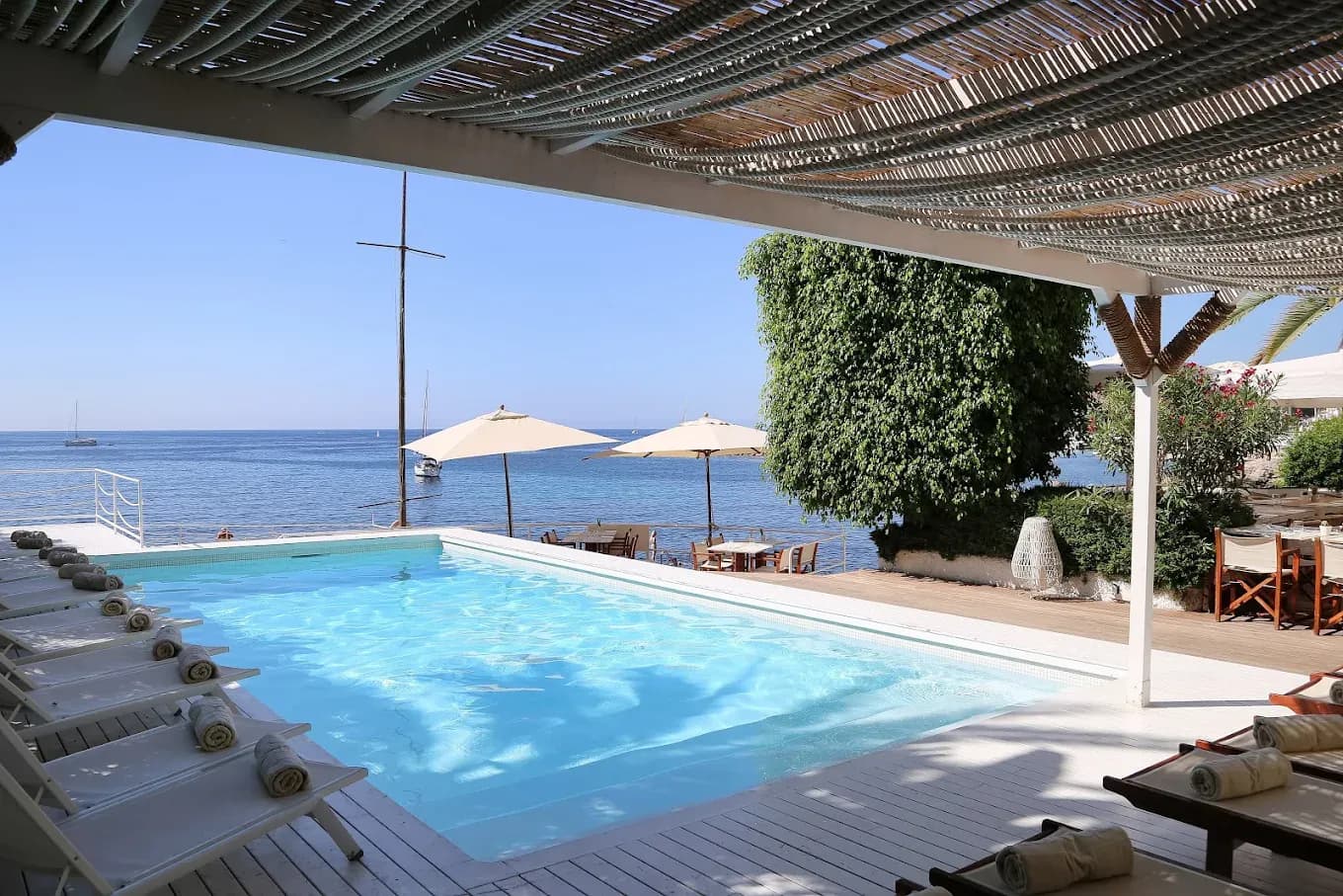 Beach clubs in Sant Agustí