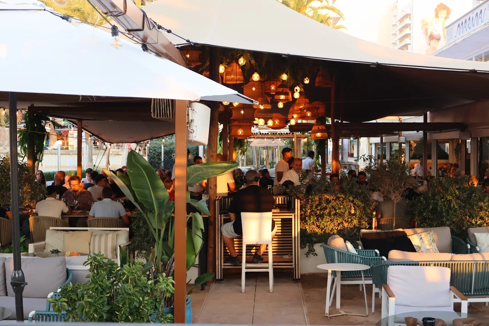 Beach clubs in S'Arenal