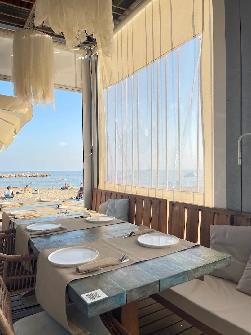 Fina Beach Club . Ardiaca