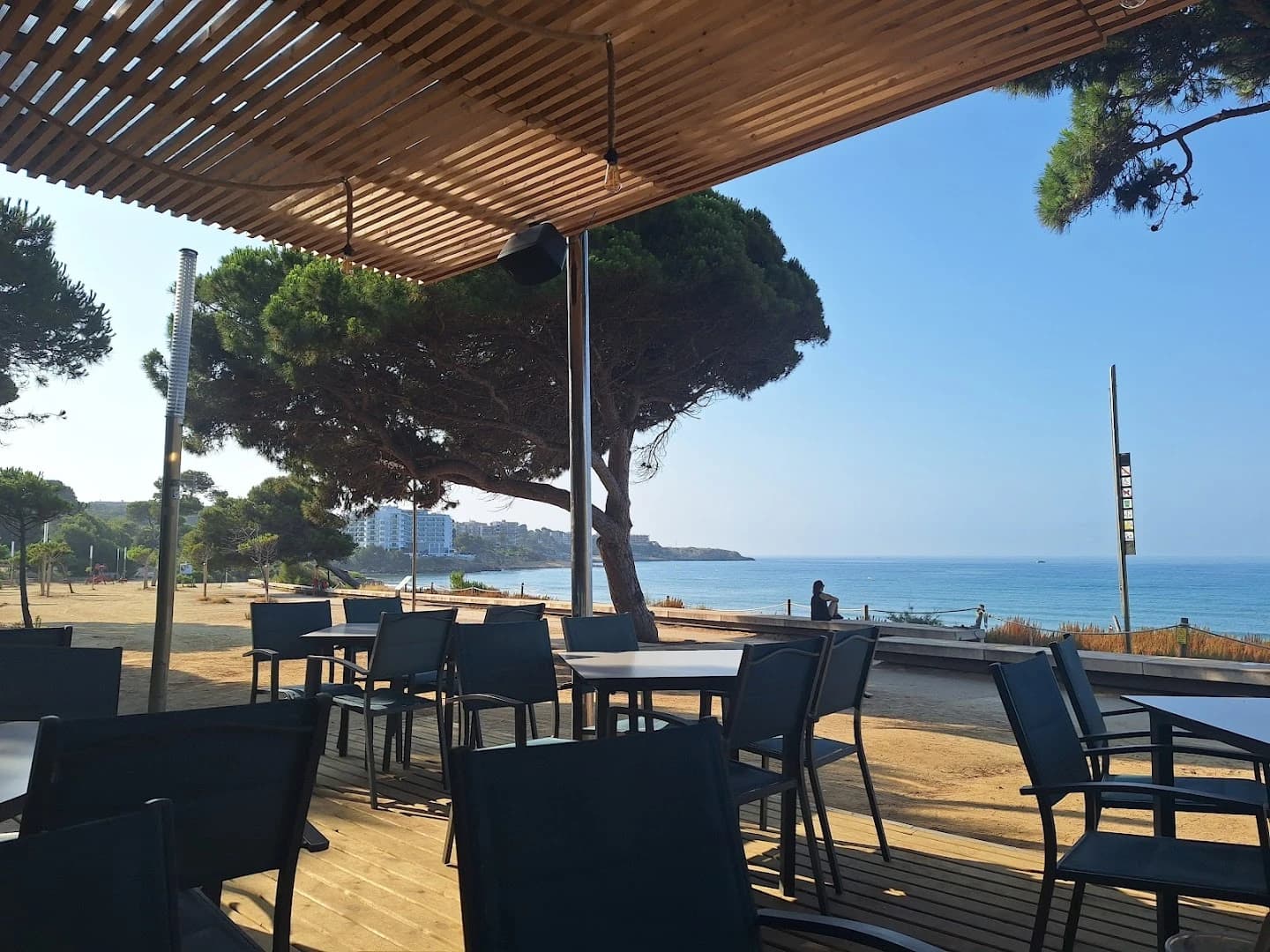 La Llarga Beach Club