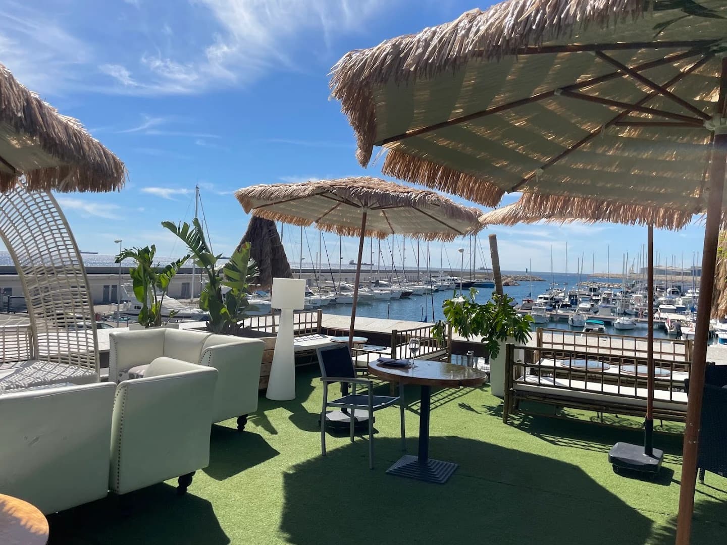 Beach clubs in Tarragona