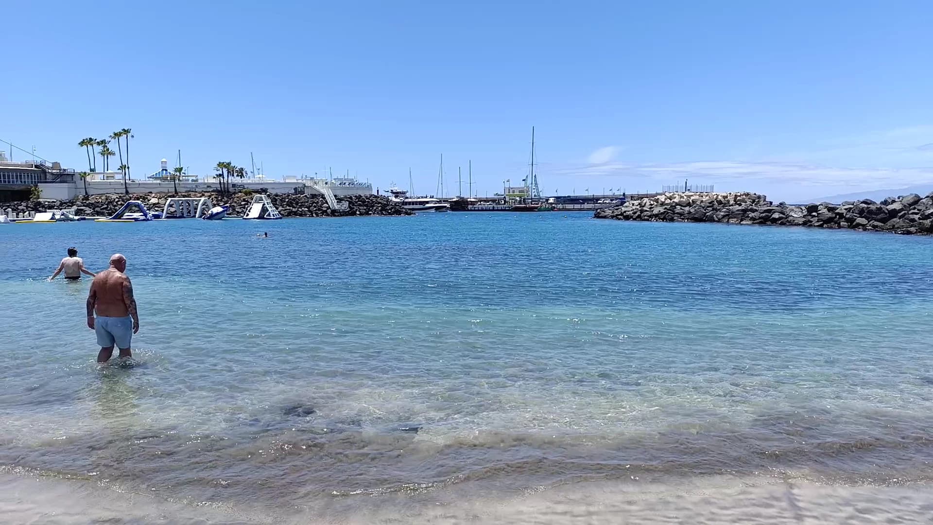 Kaluna Beach Club - Photo 2