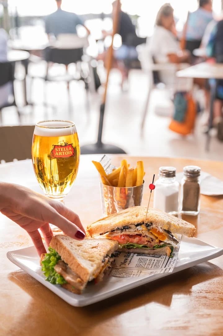 Palapa Beach Club - Photo 4