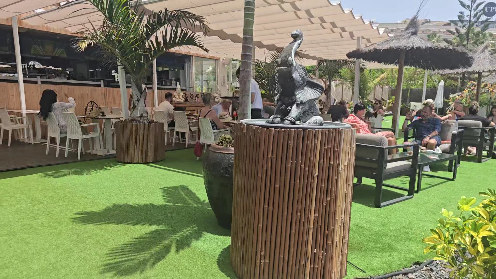 Roca Blanca Beach Club & Restaurant - Photo 2