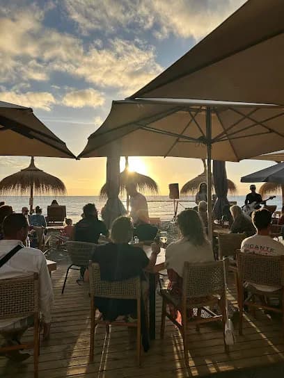 Torviscas Beach Club