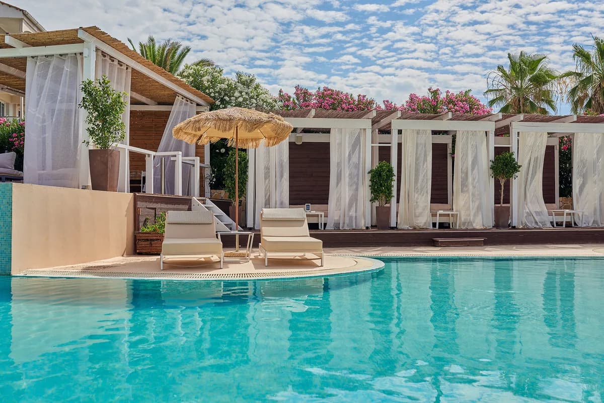 Beach clubs in Zakynthos