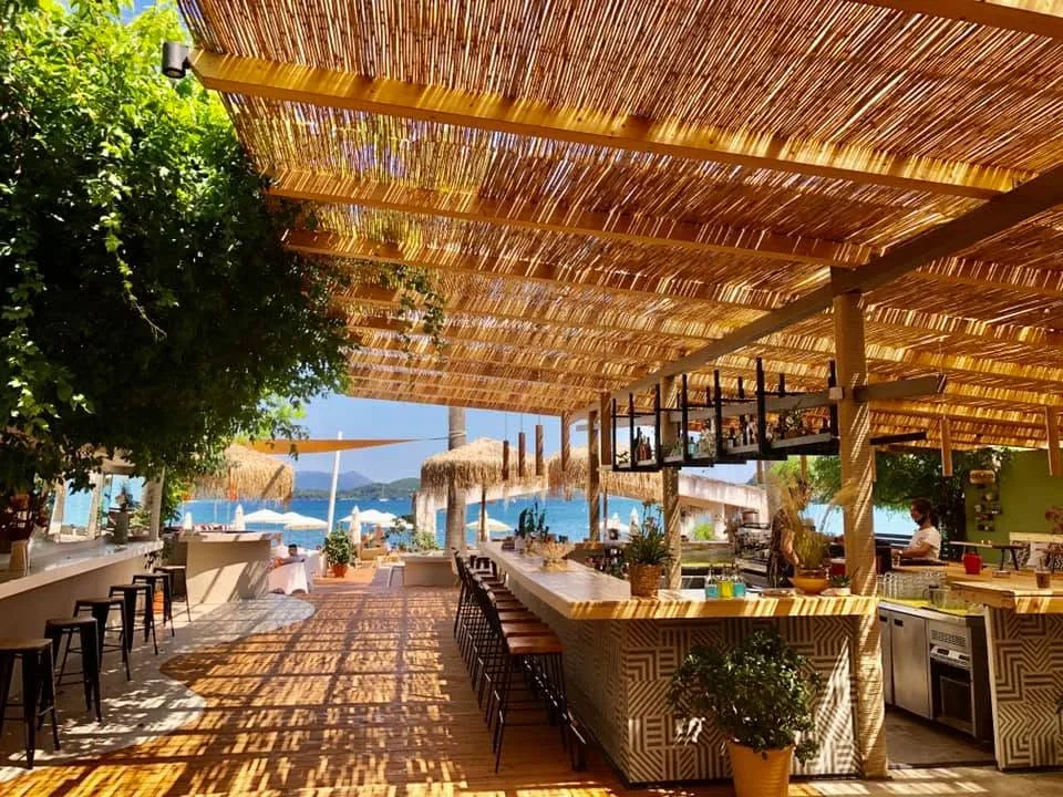 All-day beach bar and restaurant at Maraboo Beach, Kavos Beach, Nidri