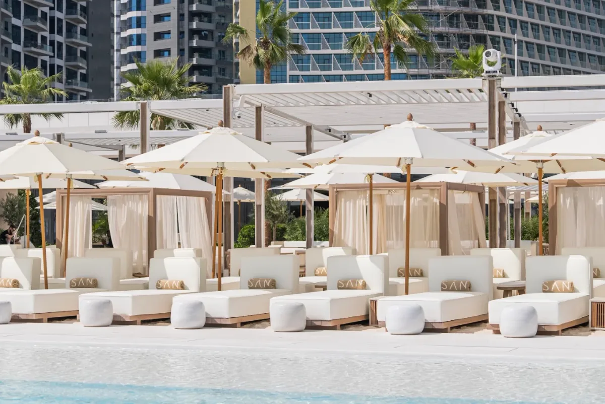 Design-led pool and private beach at SAN Beach, Palm Jumeirah fronds